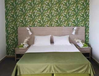 Отель Club Resort Hotel «OASIS» Алахадзы Улучшенный двухместный номер с 1 кроватью или 2 отдельными кроватями-5