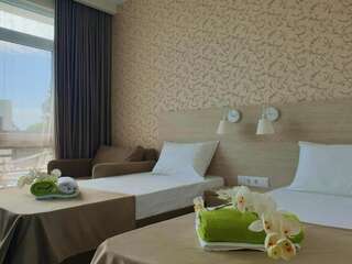 Отель Club Resort Hotel «OASIS» Алахадзы Стандартный двухместный номер с 1 кроватью или 2 отдельными кроватями-6